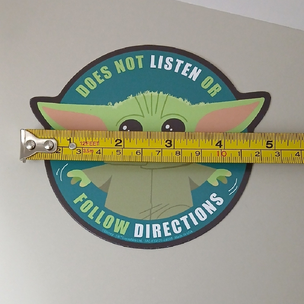 Star Wars The Mandalorian Grogu Magnet - Picture 4 of 4